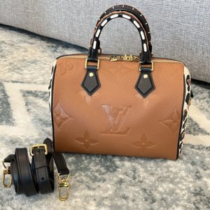 Louis Vuitton Speedy 25 Bandouliere Bag Wild at Heart Monogram Giant