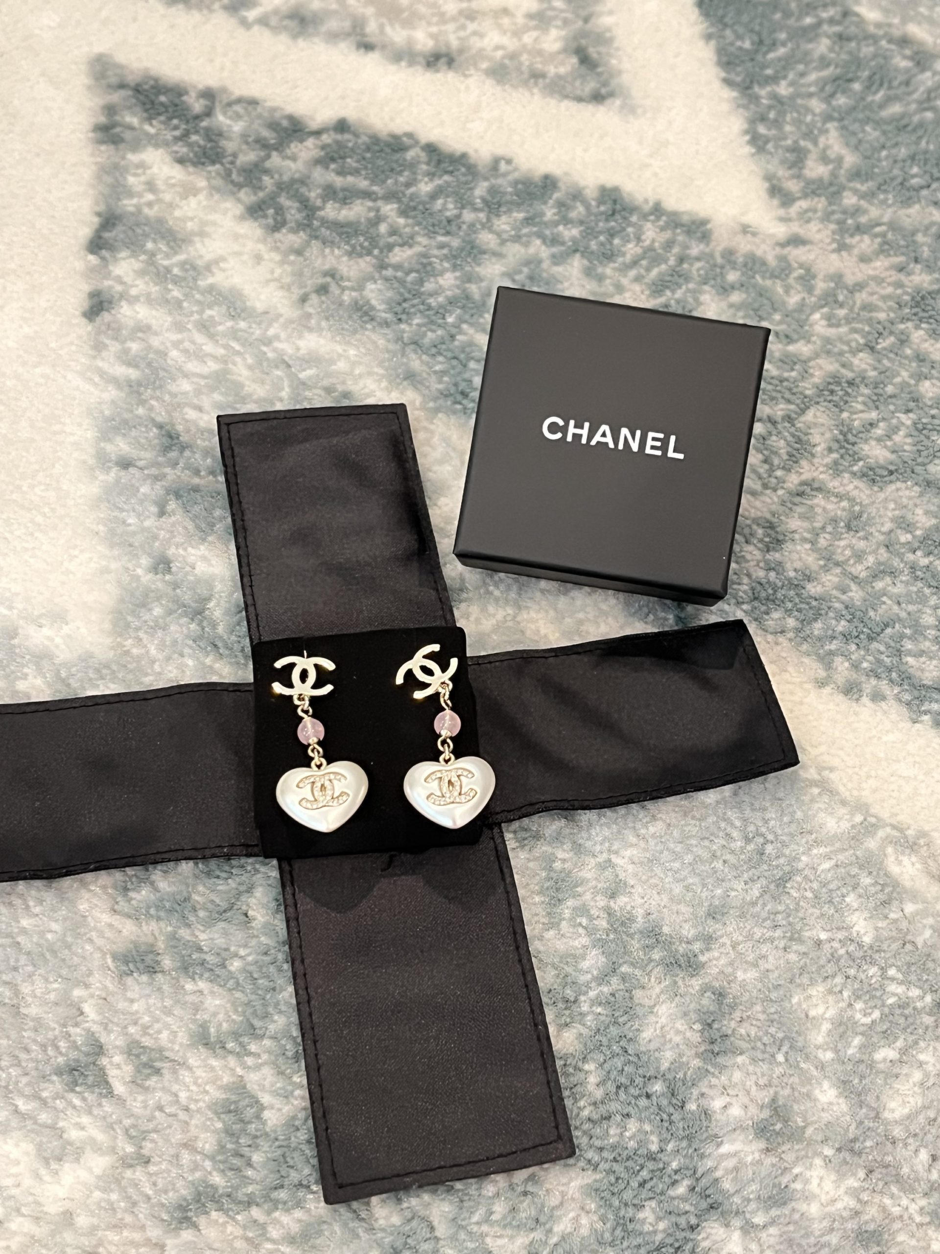 Chanel 22B Heart Crystal Gold Pearl White Pearly CC Logo Statement Stud  Earrings