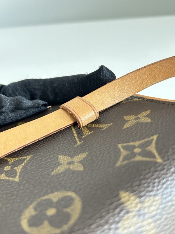 Louis Vuitton Pochette Florentine Monogram - Image 20