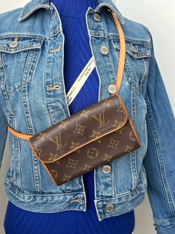 Louis Vuitton Pochette Florentine Monogram - Image 9