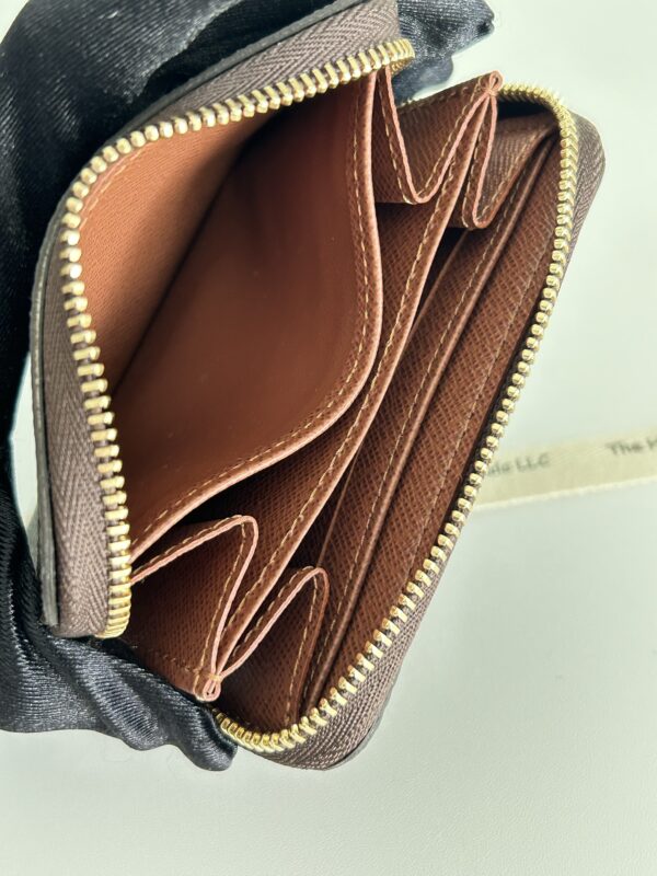 Louis Vuitton Zippy Coin Wallet Monogram - Image 9