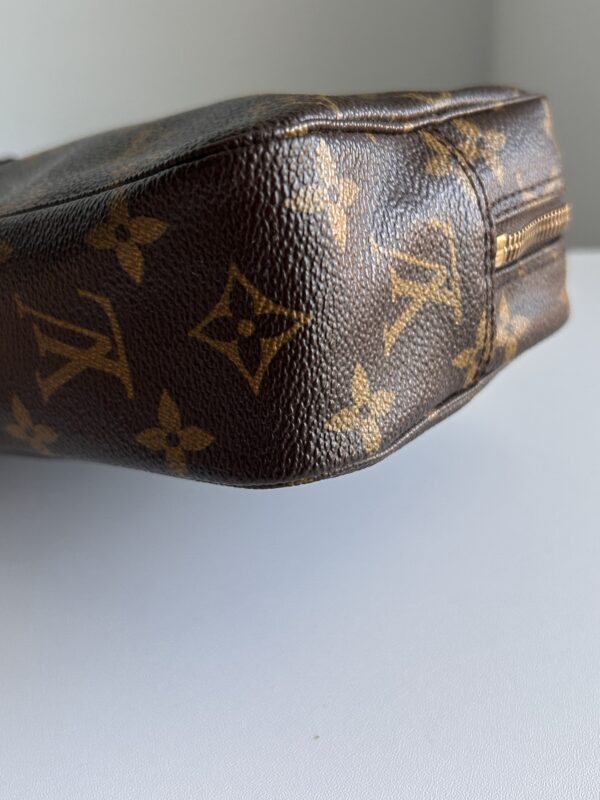Louis Vuitton Rare Trousse 18 Monogram - Image 8