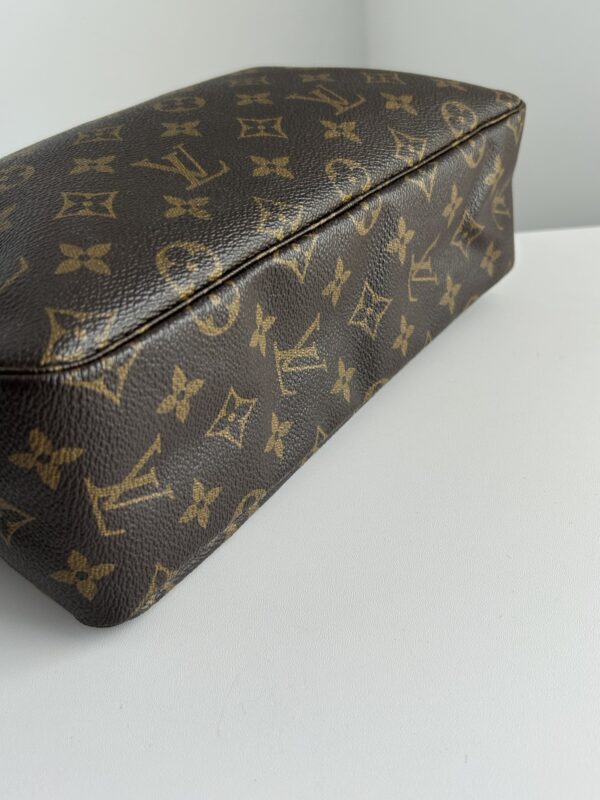Louis Vuitton Trousse 28 Monogram - Image 3