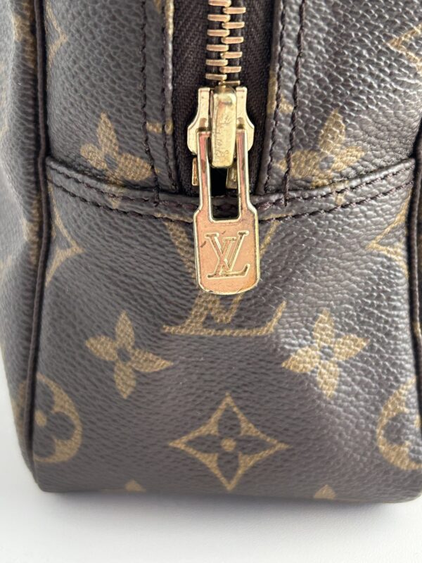 Louis Vuitton Trousse 28 Monogram - Image 4