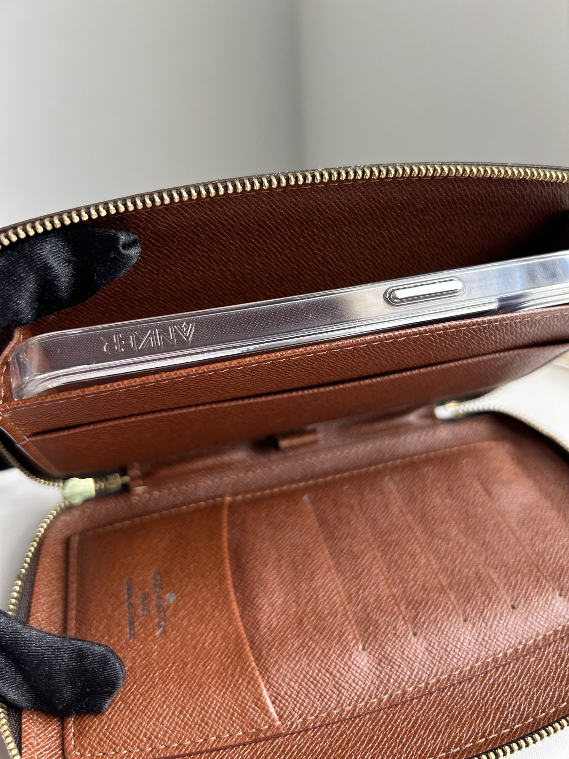 Louis Vuitton Geode Monogram Compact Travel Wallet - Image 4