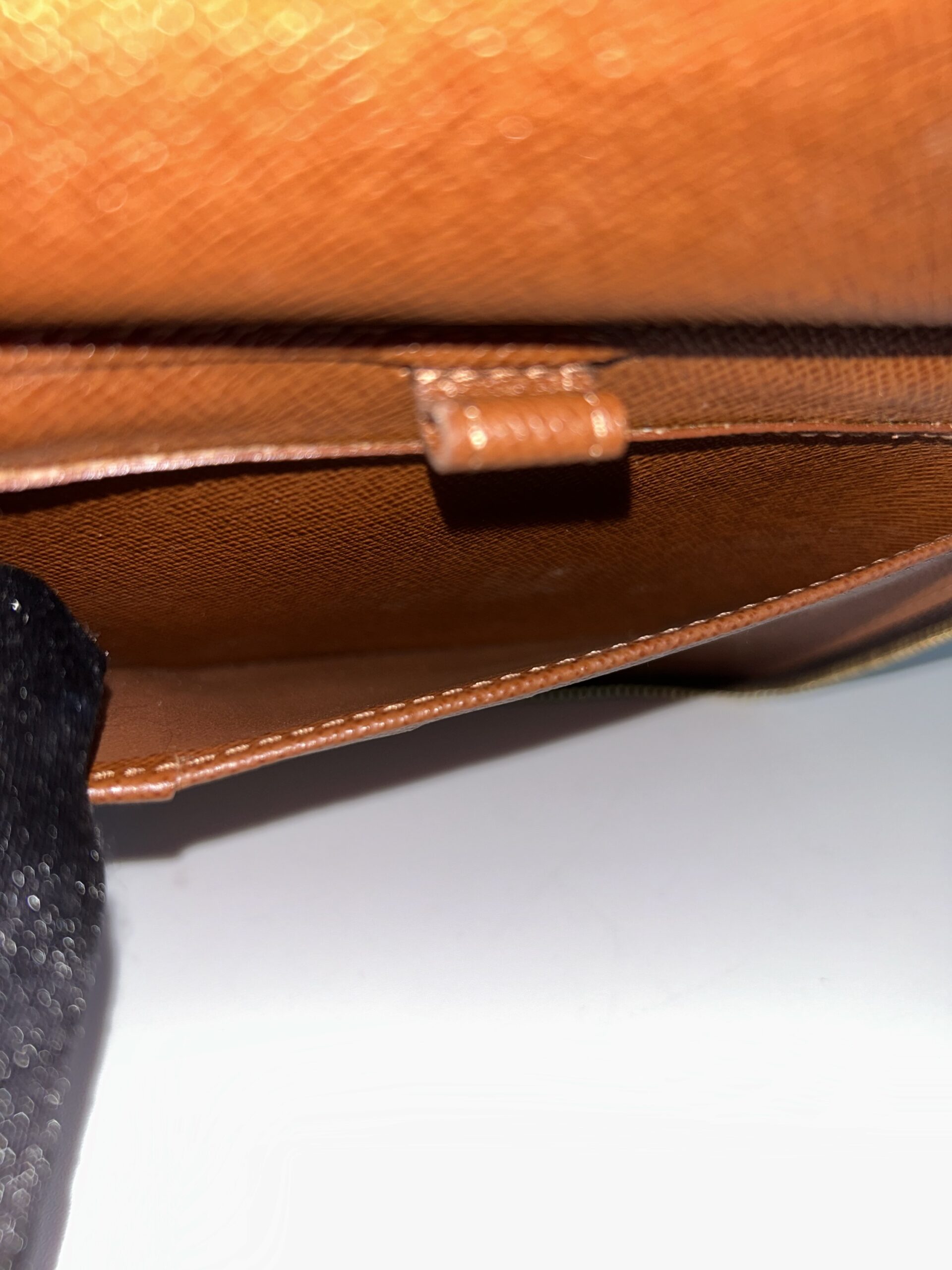 Louis Vuitton Geode Monogram Compact Travel Wallet - Image 9