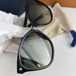 Louis Vuitton My Monogram Cat Eye Sunglass - 145E - Image 3