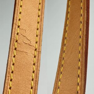 Louis Vuitton Blois Monogram - Image 13
