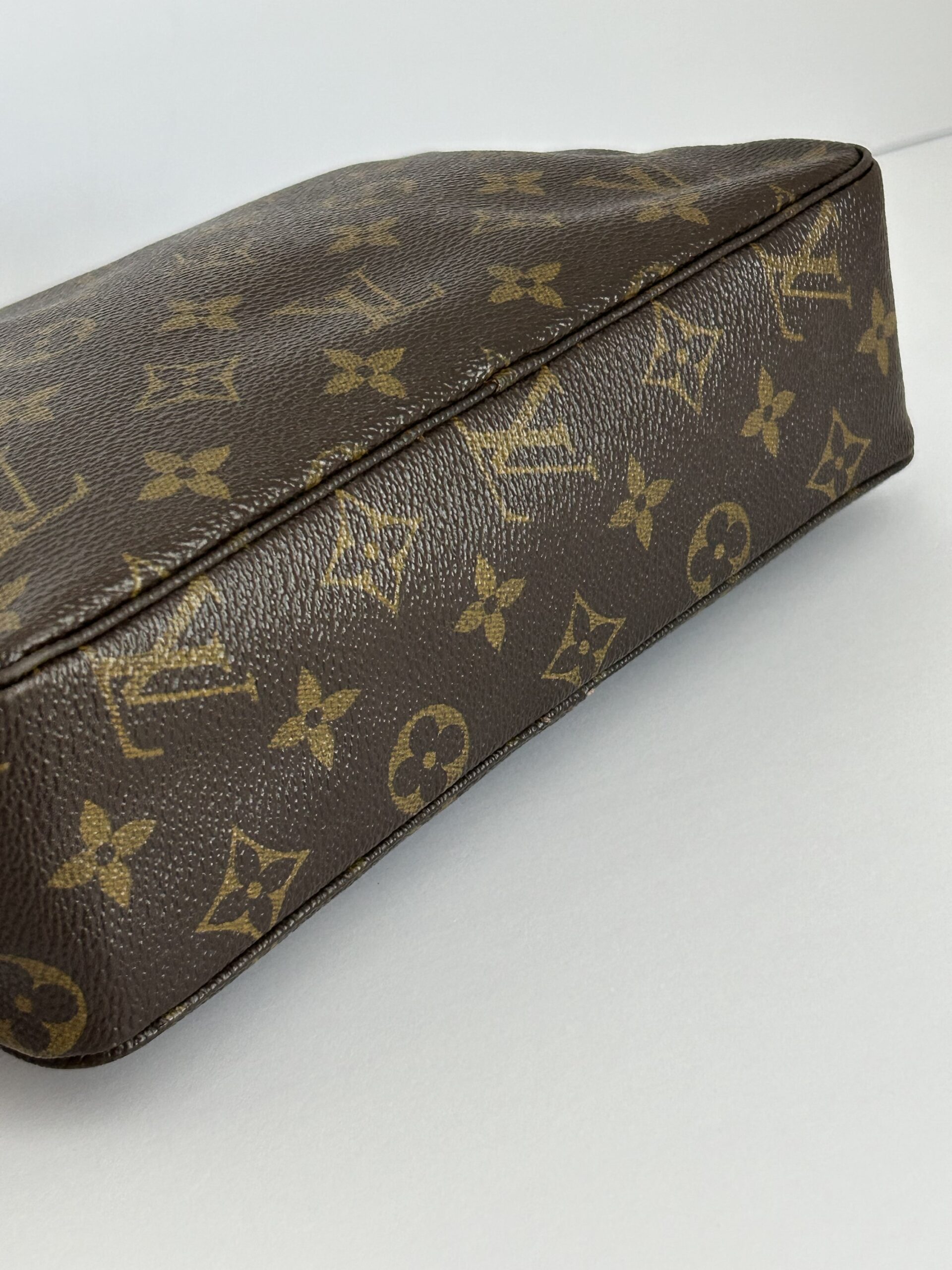 Louis Vuitton Trousse 23 - 1982 - Image 4