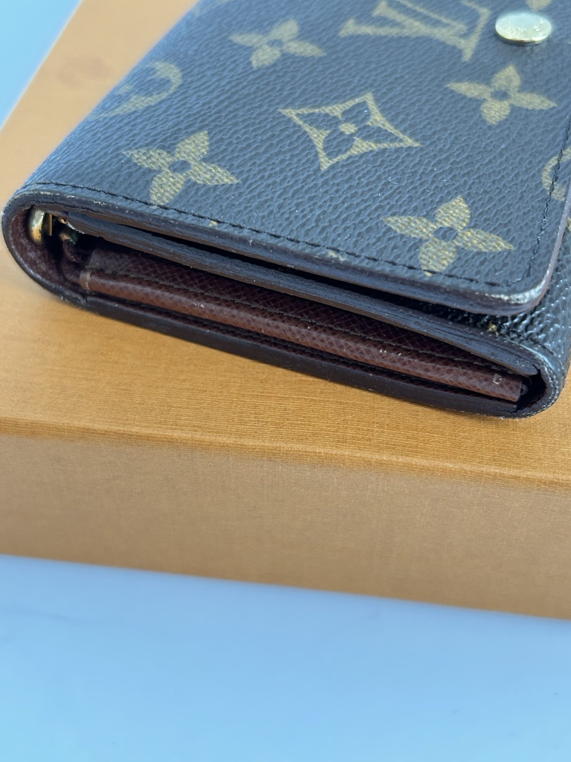 Louis Vuitton Tresor Monogram Wallet - SP0071 - Image 5