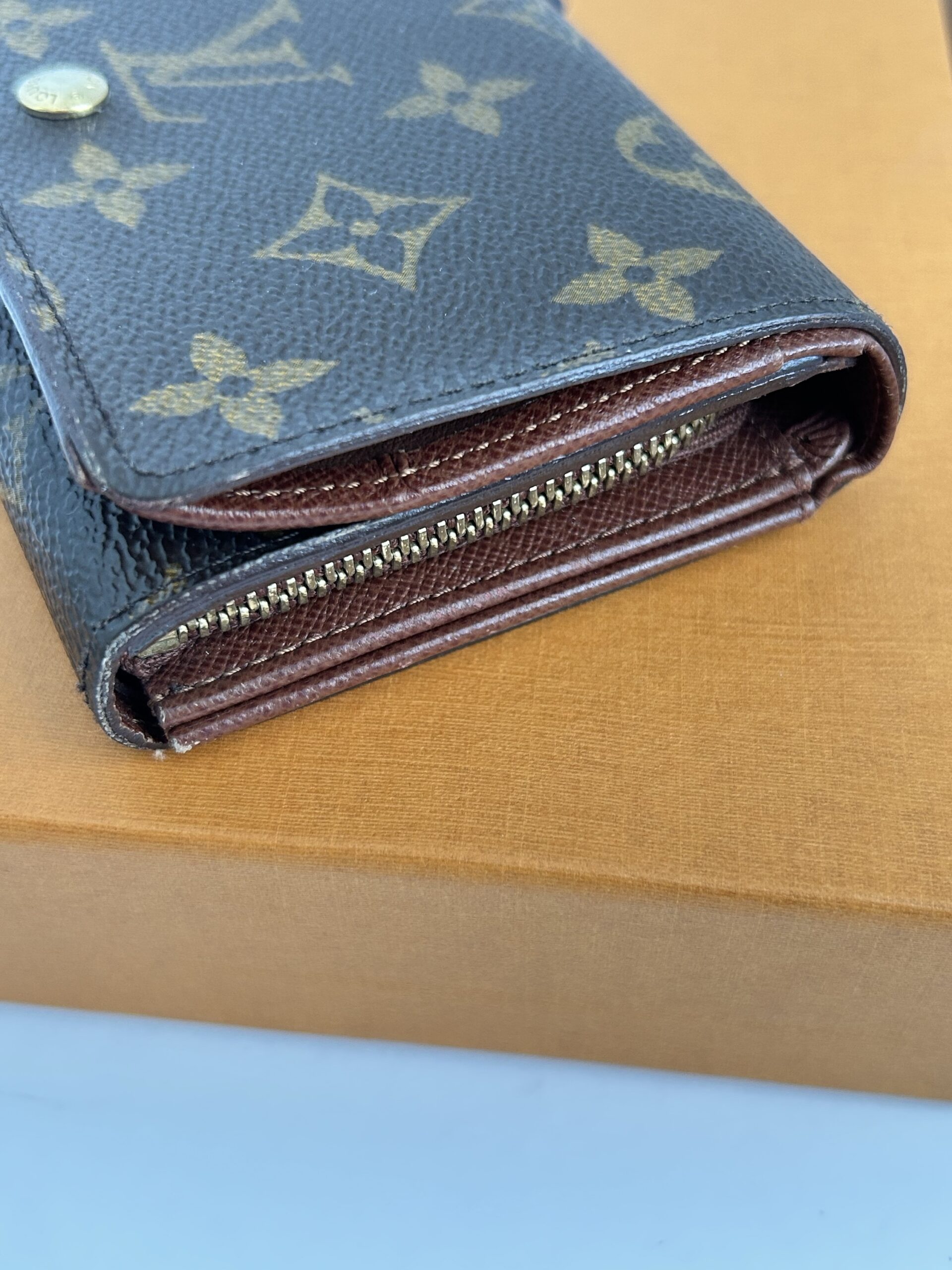 Louis Vuitton Tresor Monogram Wallet - SP0071 - Image 6