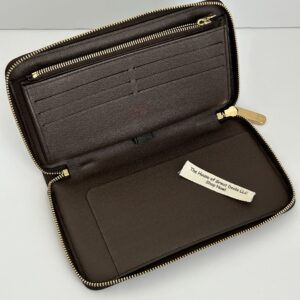 Louis Vuitton Zippy Passport Organizer Wallet Ebene - Image 10