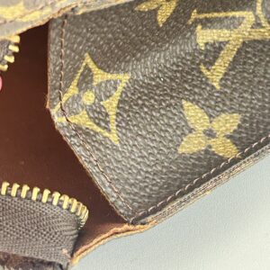 Louis Vuitton Toiletry 26 Monogram Year 1989 - Image 5