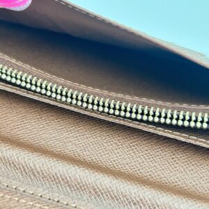 Louis Vuitton Brazza Monogram - Image 11