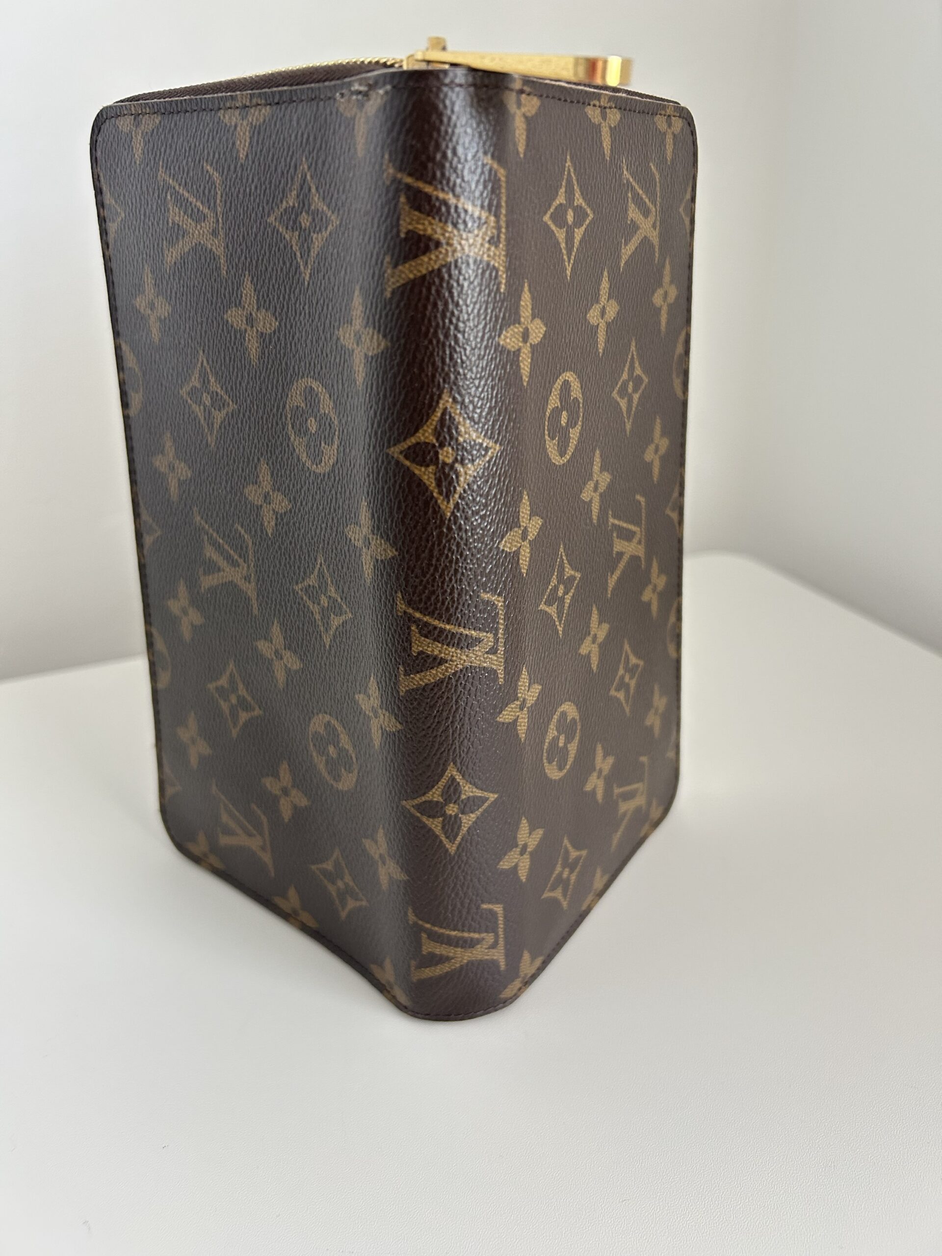 Louis Vuitton Zippy Travel Organizer Wallet Monogram - Image 14