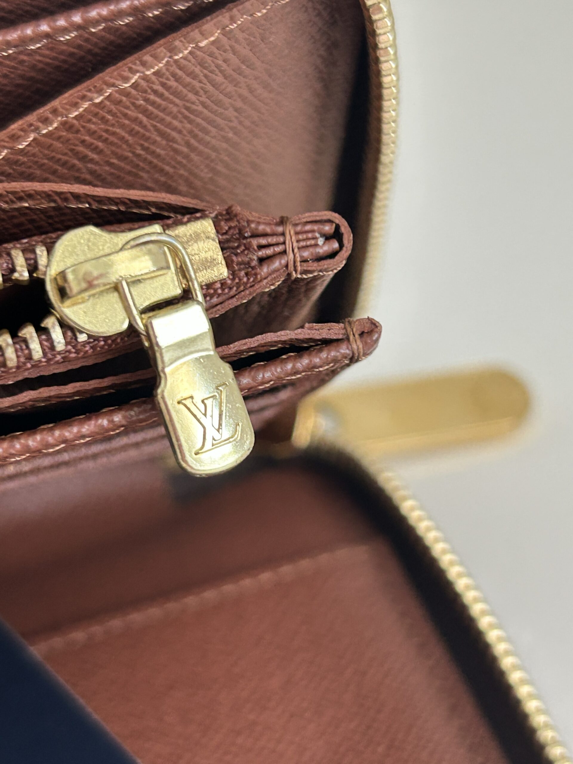 Louis Vuitton Zippy Travel Organizer Wallet Monogram - Image 11