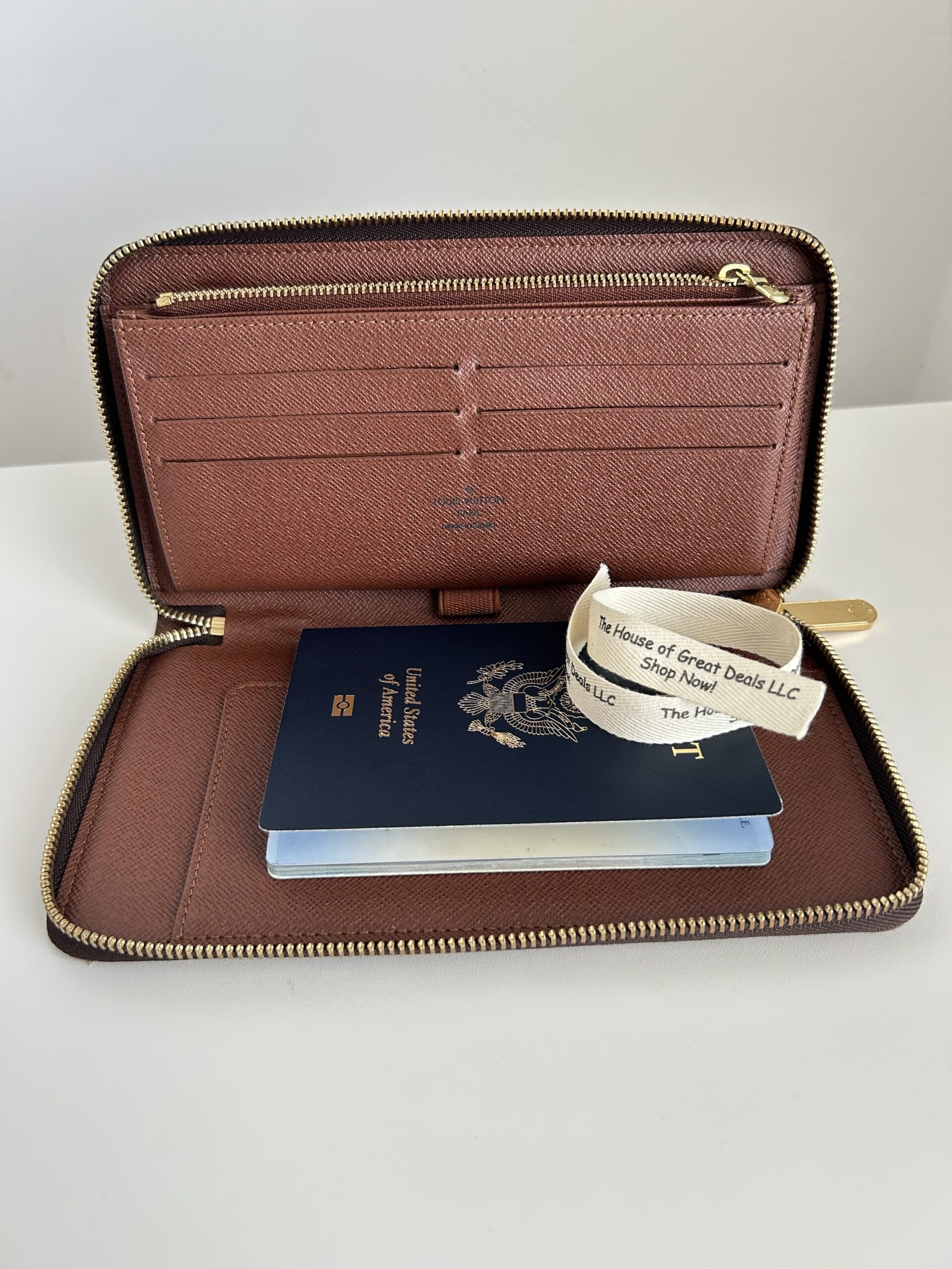 Louis Vuitton Zippy Travel Organizer Wallet Monogram - Image 8