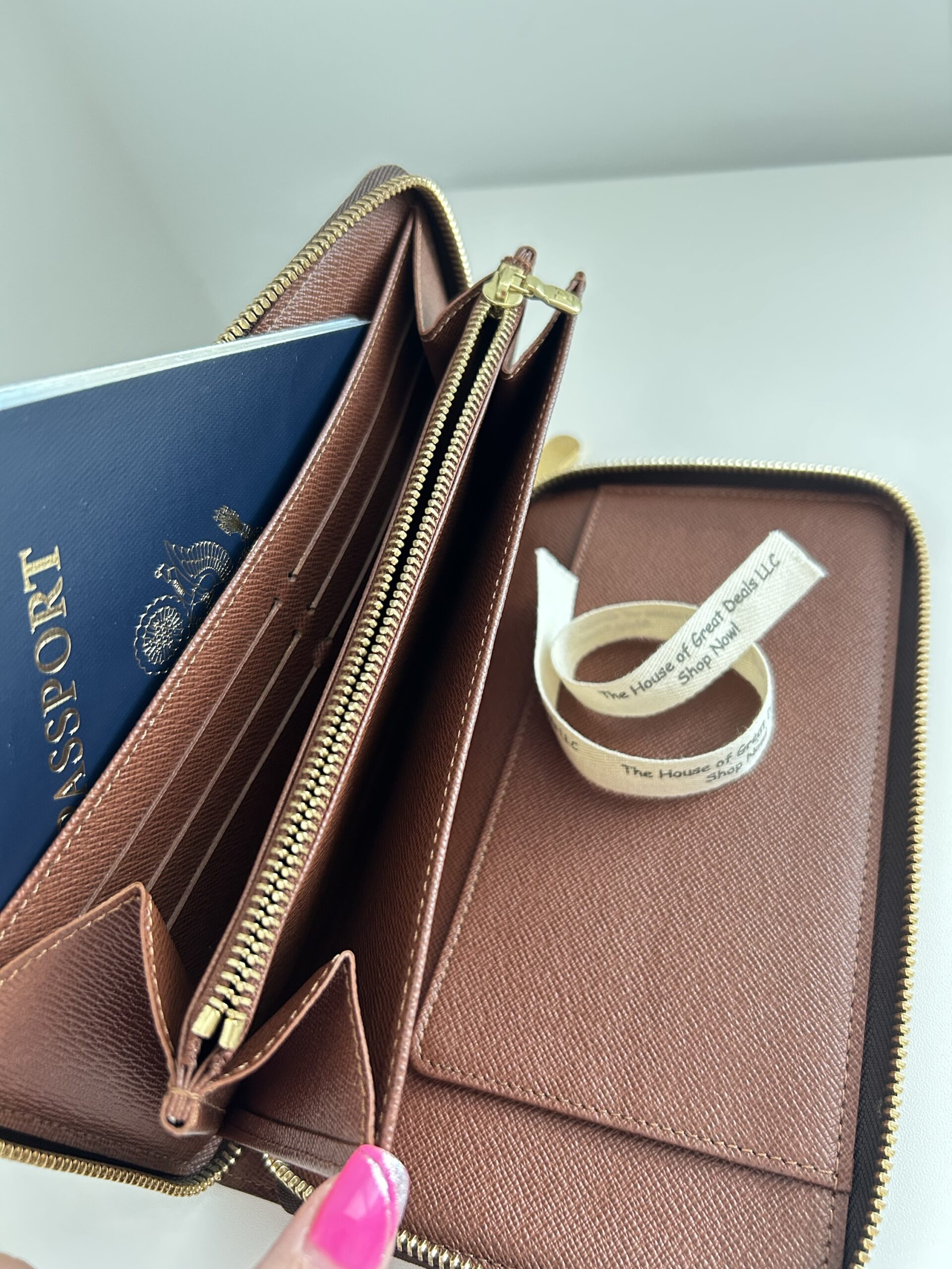 Louis Vuitton Zippy Travel Organizer Wallet Monogram - Image 6