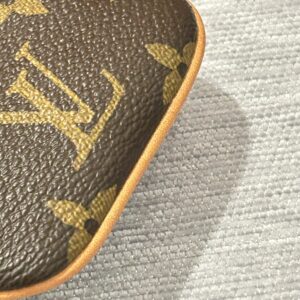 Louis Vuitton Etui Monogram Pouch - Image 12