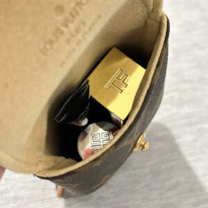 Louis Vuitton Etui Monogram Pouch - Image 9