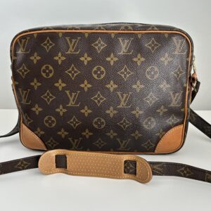 Alternative view of Louis Vuitton Nile Crossbody Monogram