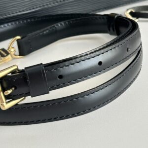 Louis Vuitton Monceau 28 Epi Leather Black - Image 17