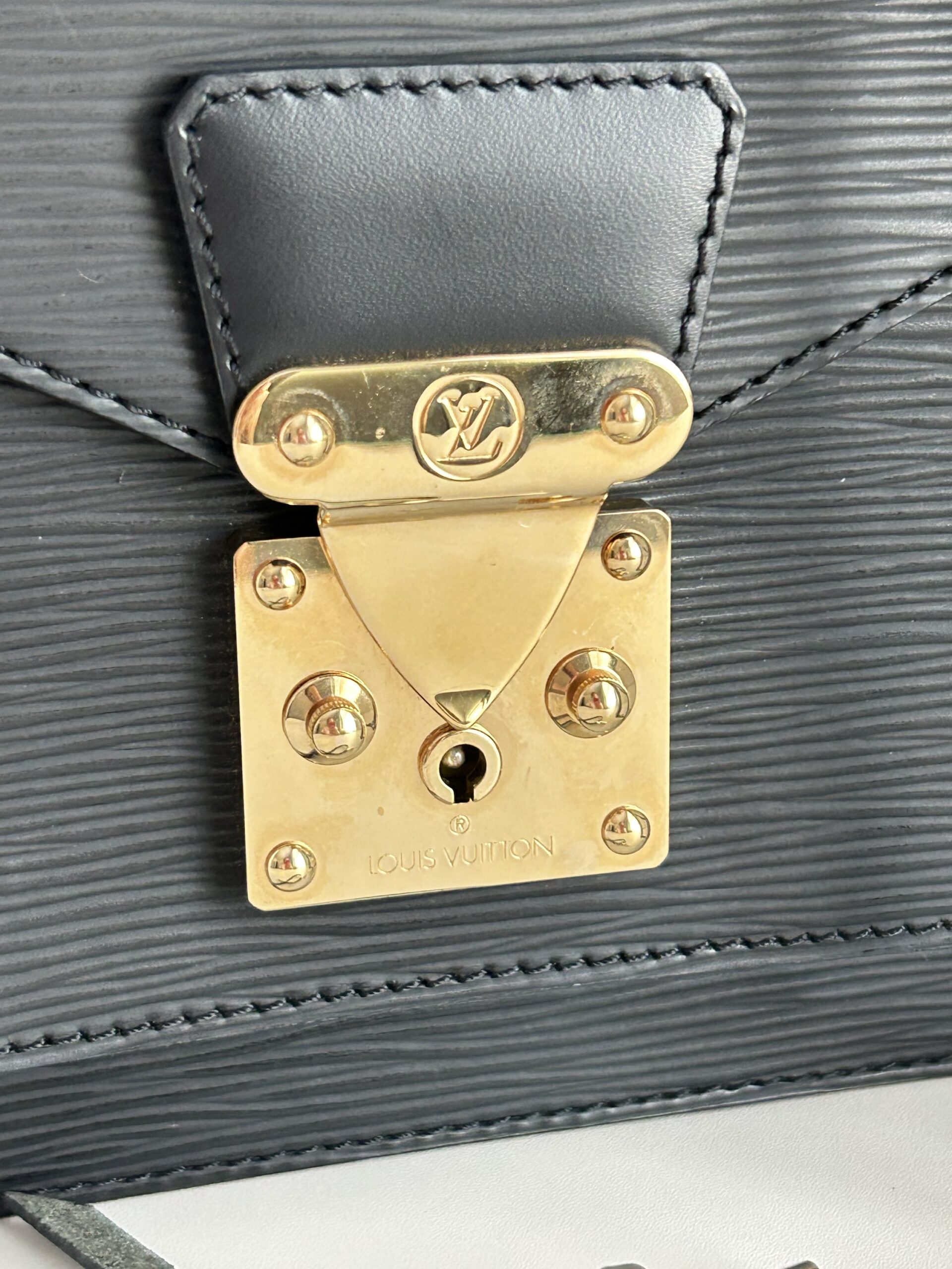 Louis Vuitton Monceau 28 Epi Leather Black - Image 3
