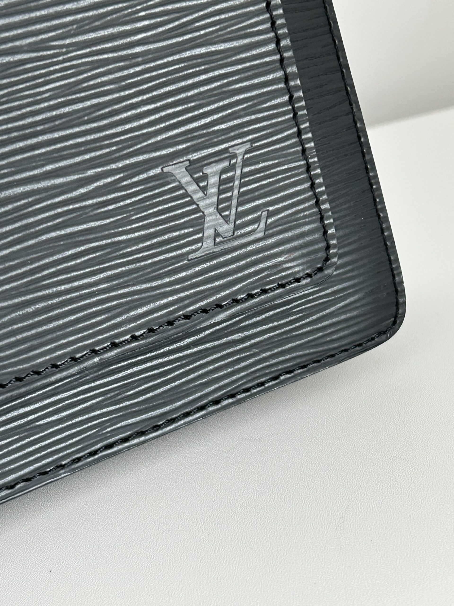 Louis Vuitton Monceau 28 Epi Leather Black - Image 2