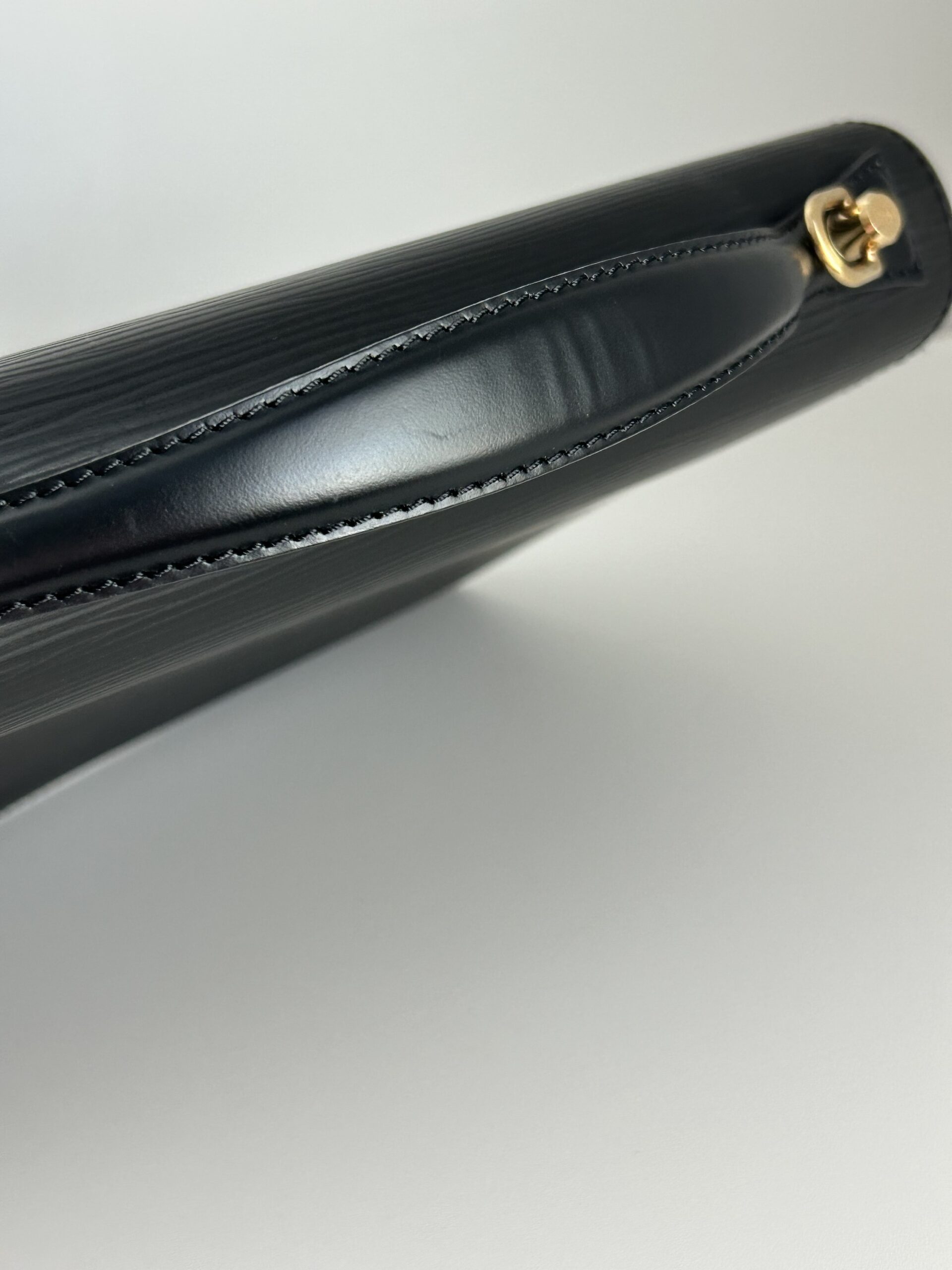Louis Vuitton Monceau 28 Epi Leather Black - Image 10