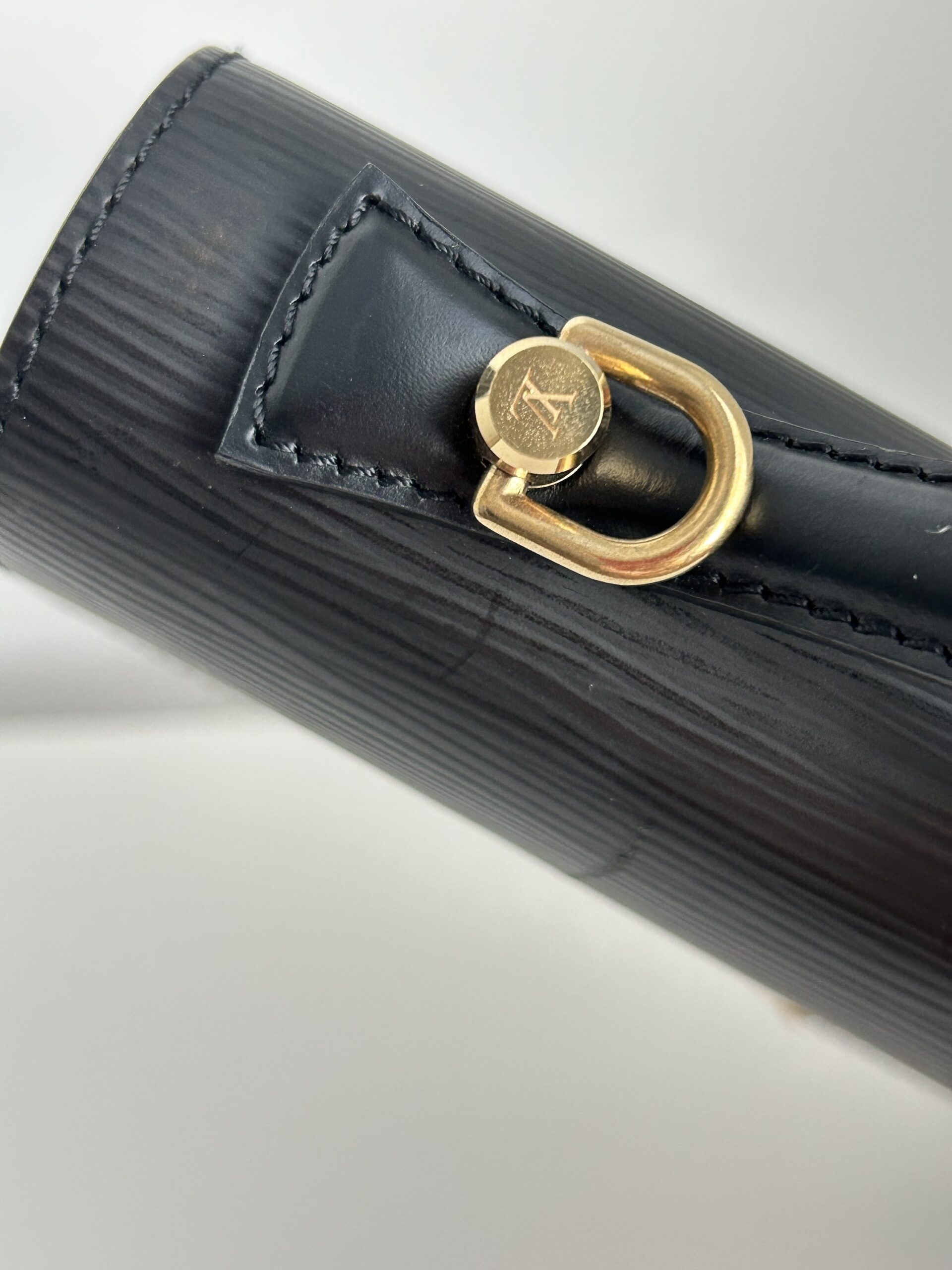 Louis Vuitton Monceau 28 Epi Leather Black - Image 5