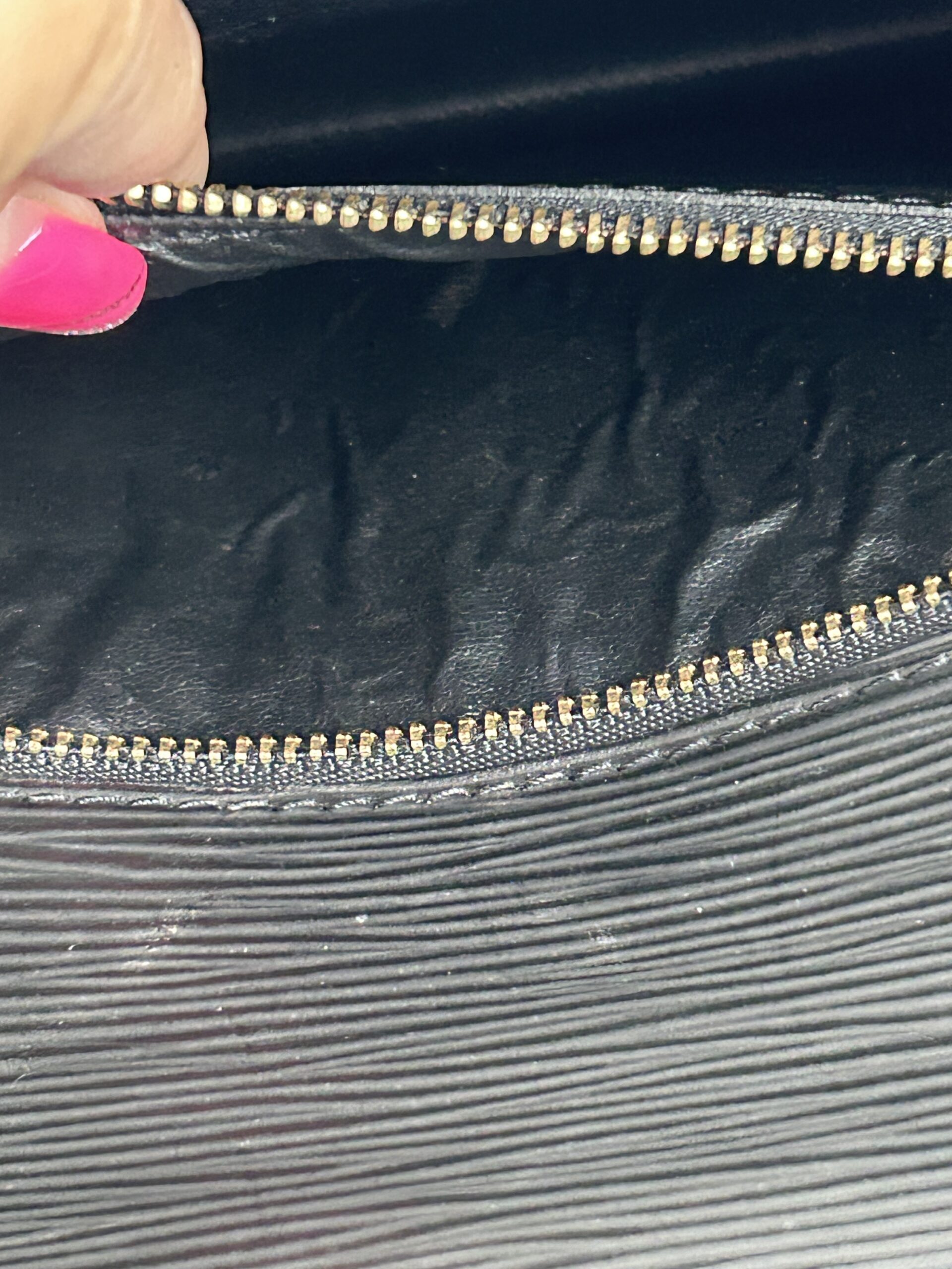 Louis Vuitton Monceau 28 Epi Leather Black - Image 22