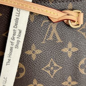 Louis Vuitton Neverfull Wristlet Pochette FUSCHIA Pink - Image 11
