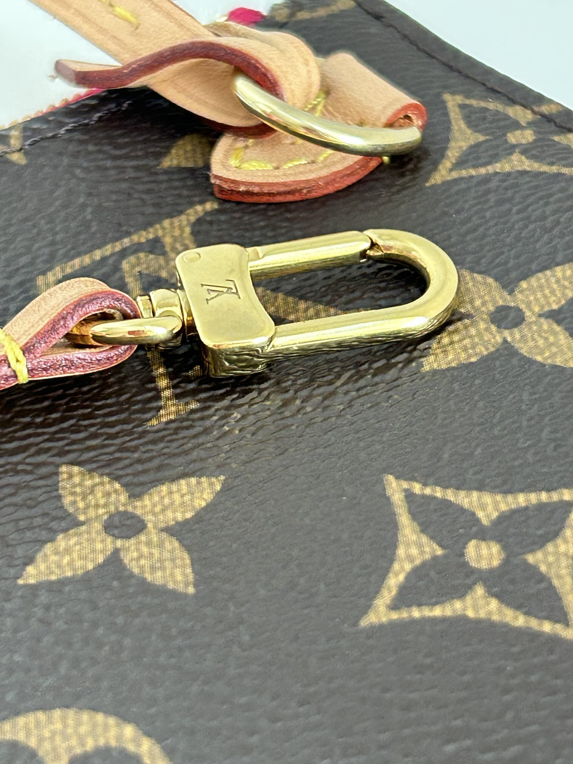 Louis Vuitton Neverfull Wristlet Pochette FUSCHIA Pink - Image 12
